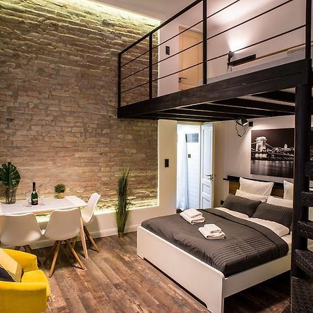 Very Stylish And Fresh Studio Home In The Center Boedapest Buitenkant foto
